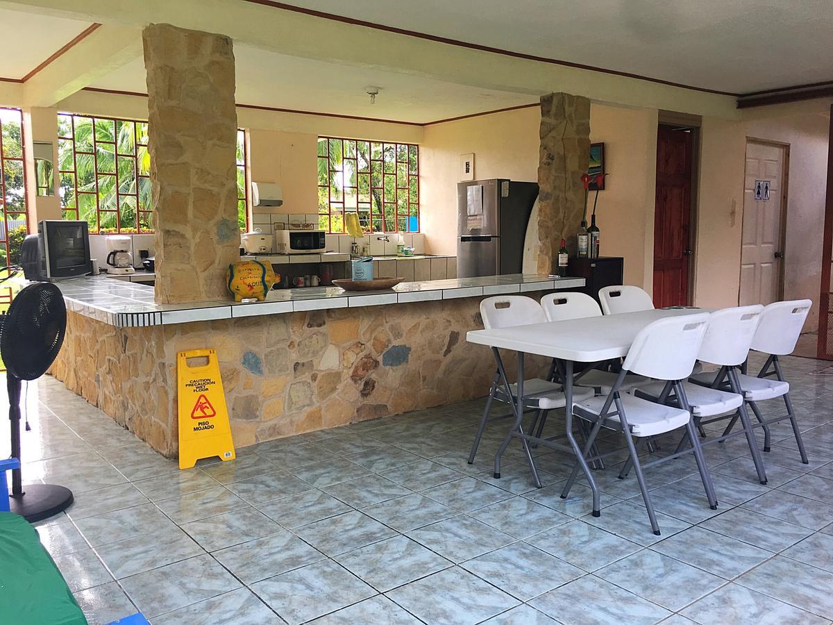 Casa Ballena Eco Hostel 우비타 외부 사진
