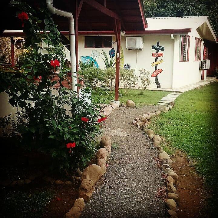 Casa Ballena Eco Hostel 우비타 외부 사진
